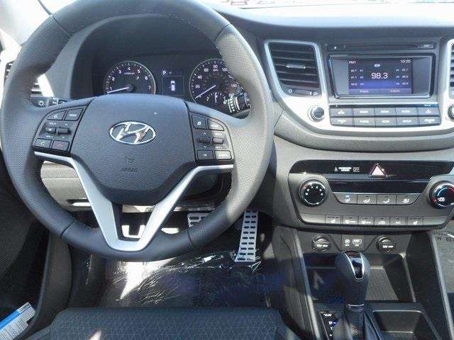 2017 Hyundai Tucson AWD Night 4dr SUV